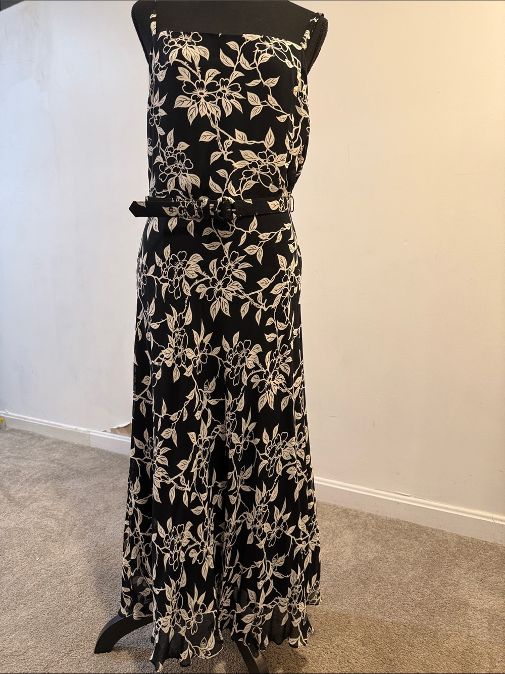 Moda International Black and White Floral Maxi Dress with Belt